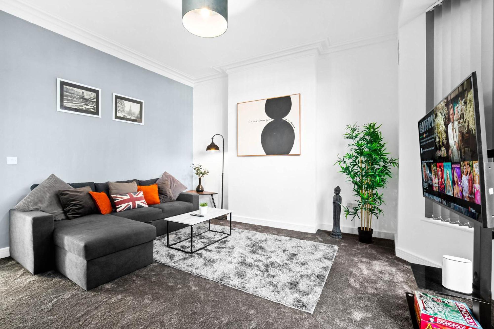 Apartment Luxury - Fast Wifi - Netflix - On Street Parking 1br Birmingham