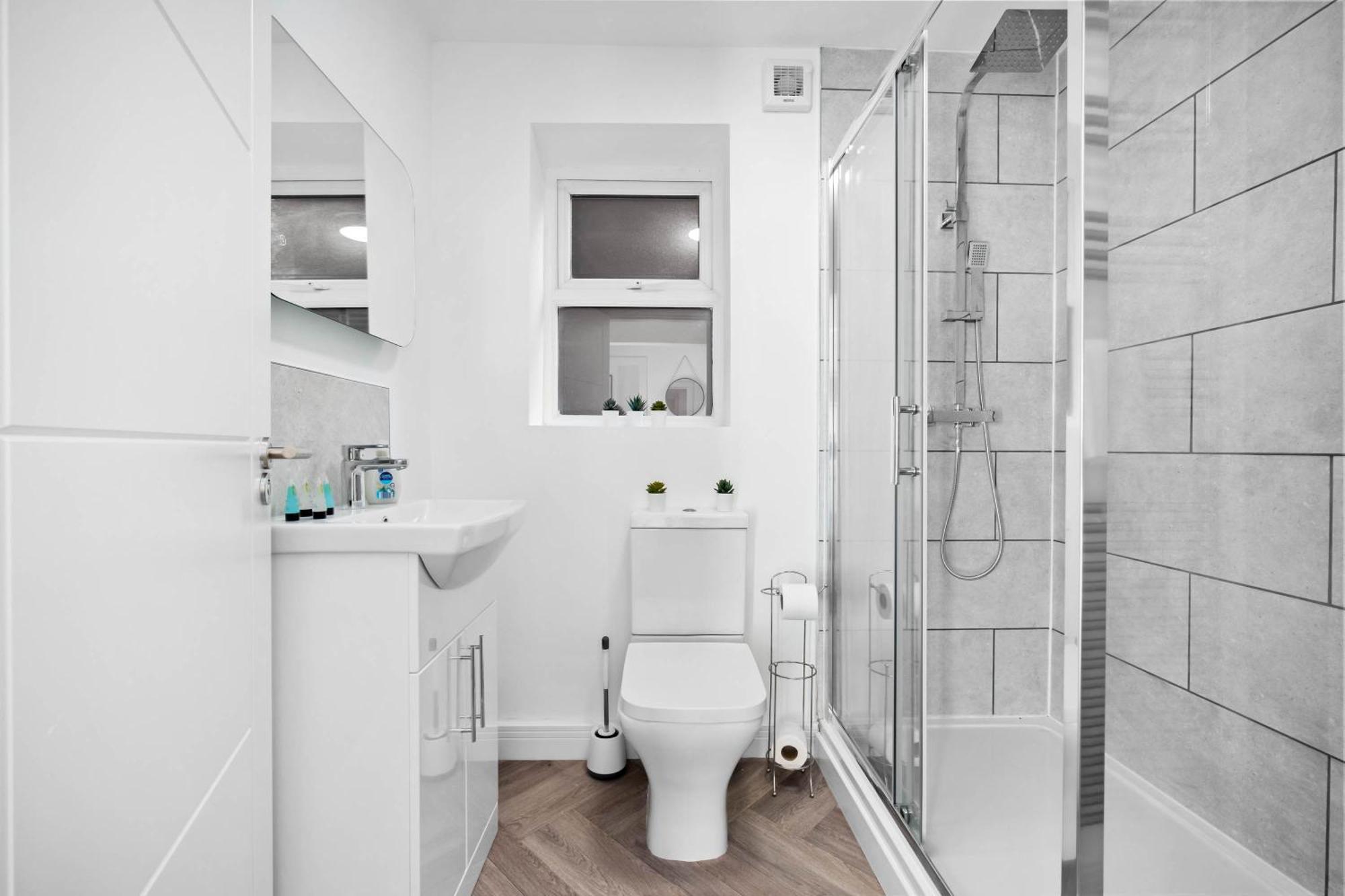 Luxury - Fast Wifi - Netflix - On Street Parking 1br Birmingham