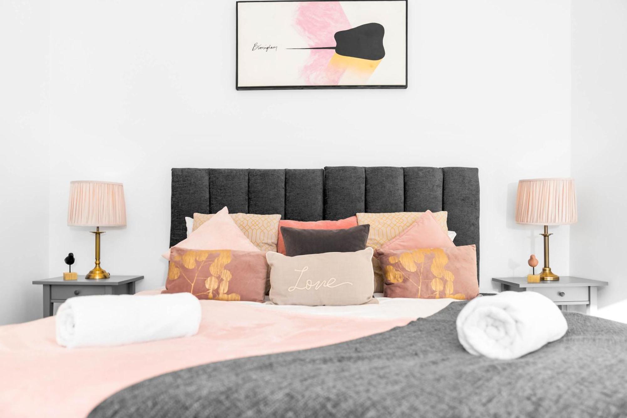 Apartment Luxury - Fast Wifi - Netflix - On Street Parking 1br Birmingham